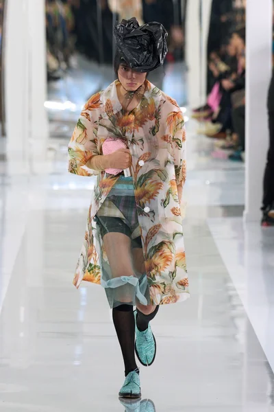 Look 26